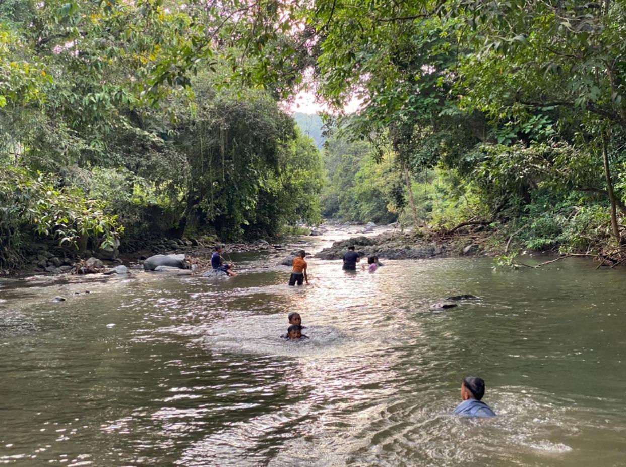Hakata Lejja near Natural Hot spring Batu-Batu Bagian luar foto